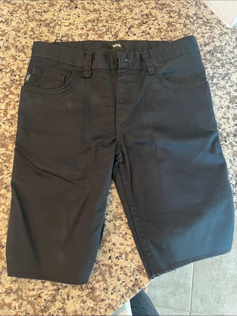 Vans boys Black Straight Fit Flat Front Shorts